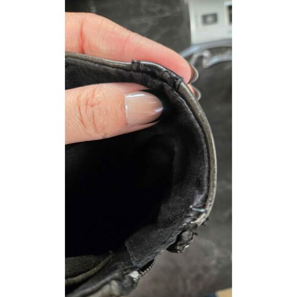 BOC Born Concept Black Buckle Combat Boots Side Zip 8.5M - Picture 7 of 7